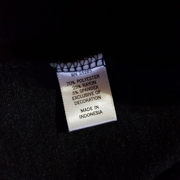 Express Dark Gray And Black Short Casual Dress with
Pockets And Exposed Zipper - Picture 5 of 11